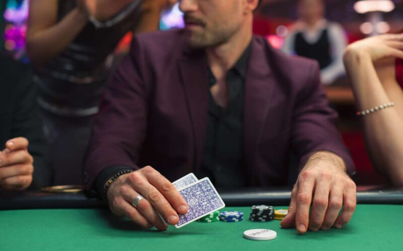Poker: A Complete Guide to Mastering the Game
