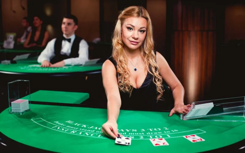 Live Dealer Blackjack: Creating Real Casino Experiences Online